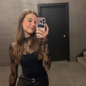 Meet your Posher, Ally